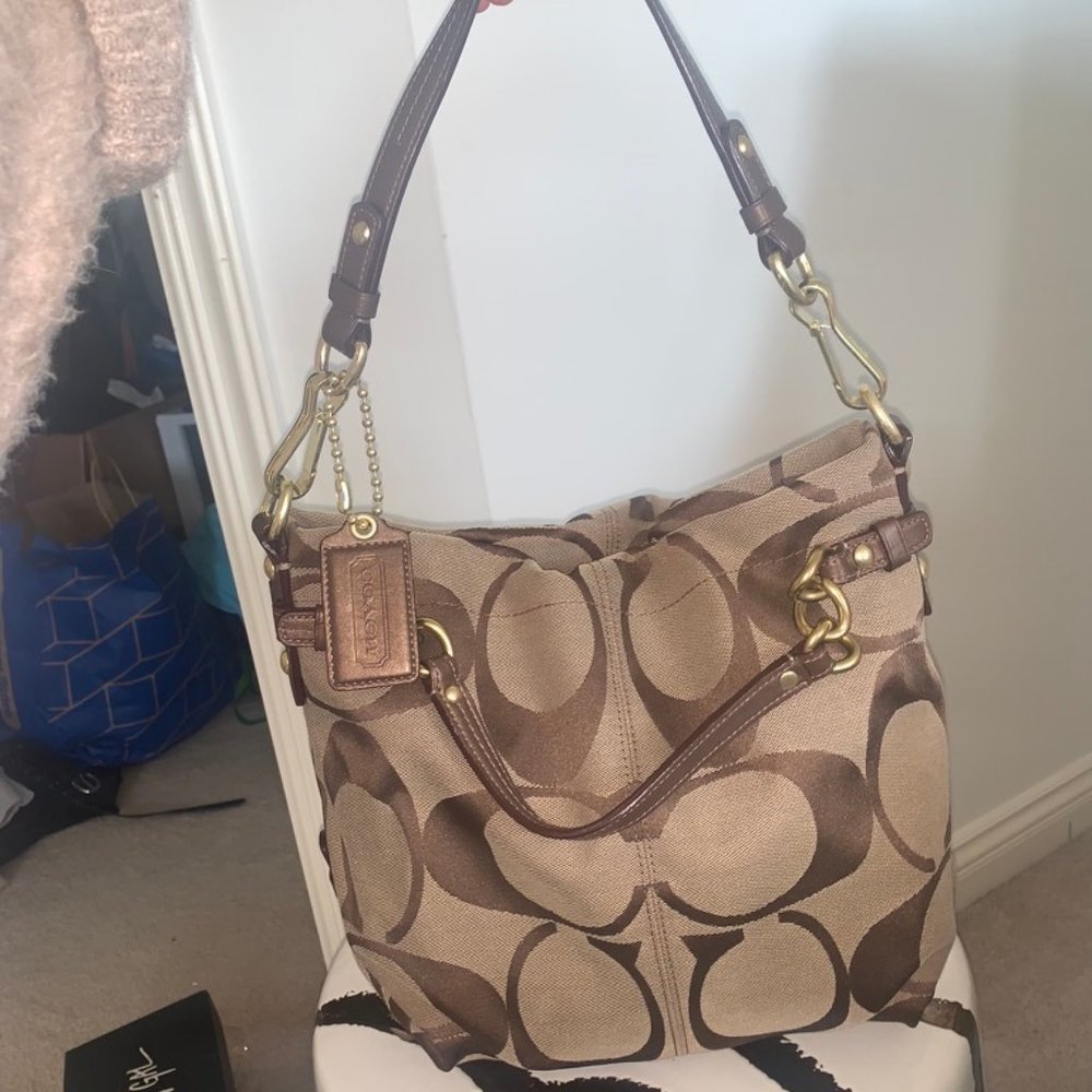 Authentic Coach Purse - Picture 3 of 8